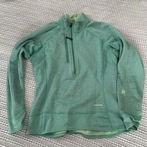 Patagonia is R1 fleece medium